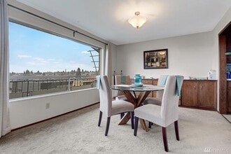 6247 3rd Ave NW in Seattle, WA - Building Photo - Building Photo