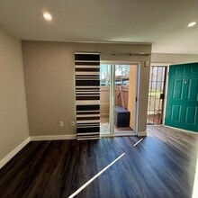 3454 Castle Glen Dr in San Diego, CA - Building Photo - Building Photo