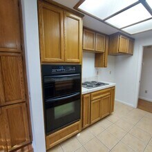 1402 Greenborough Dr in Roseville, CA - Building Photo - Building Photo