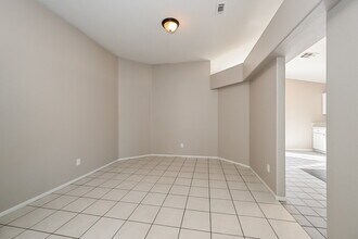 927 River Mountain Dr in Henderson, NV - Building Photo - Building Photo