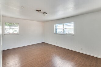 2101 Bradford Dr in Arlington, TX - Building Photo - Building Photo