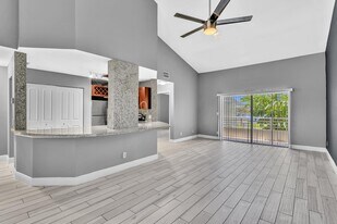 3417 NW 44th St in Lauderdale Lakes, FL - Building Photo