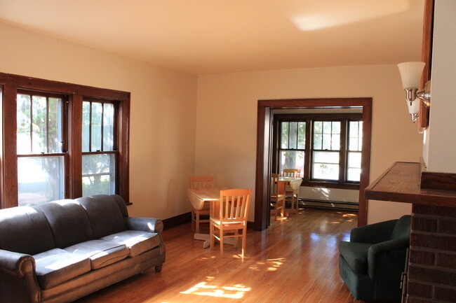property at 13 S Hancock St