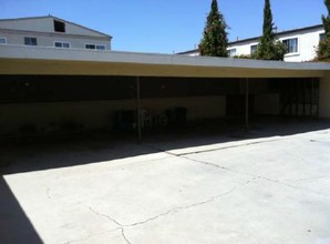 25847-25849 Viana Ave in Lomita, CA - Building Photo - Building Photo