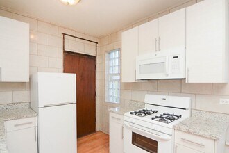 4232 N Paulina St, Unit J06W in Chicago, IL - Foto de edificio - Building Photo