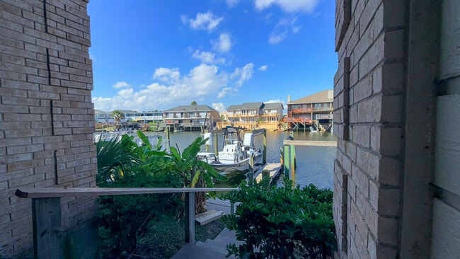 15421 Seamount Cay Ct in Corpus Christi, TX - Building Photo - Building Photo