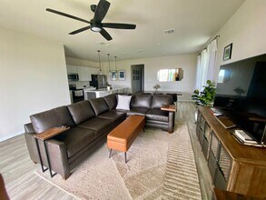 301 Citation Dr in Jarrell, TX - Building Photo - Building Photo