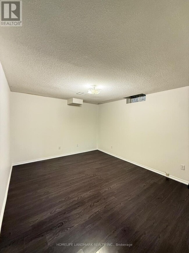 property at 5932 Hemingway Rd