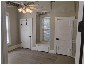 504 N Newsom St in Mineola, TX - Building Photo - Building Photo