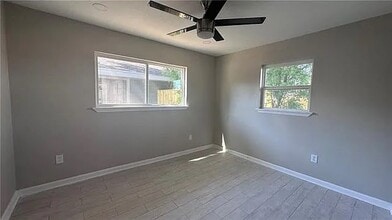 3201 Blair St in New Orleans, LA - Building Photo - Building Photo
