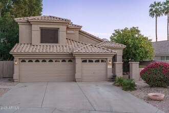 5951 W Irma Ln in Glendale, AZ - Building Photo - Building Photo