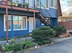 1525 SE 49th Ave in Portland, OR - Building Photo