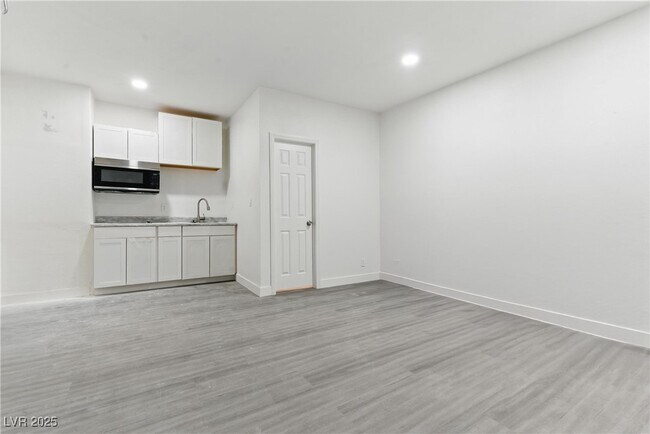 property at 214 S Maryland Pkwy