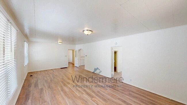 943 S 3rd Ave in Walla Walla, WA - Building Photo - Building Photo