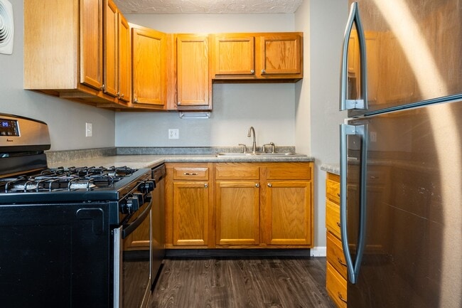 property at 1000 Benton St