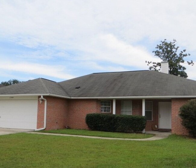 1744 Cedrus Ln in Pensacola, FL - Building Photo - Building Photo