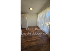 2726 68th St in Lubbock, TX - Building Photo - Building Photo