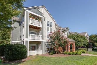The Cove at Priest Lake in Hermitage, TN - Foto de edificio - Building Photo