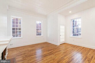 422 S 15th St in Philadelphia, PA - Building Photo - Building Photo