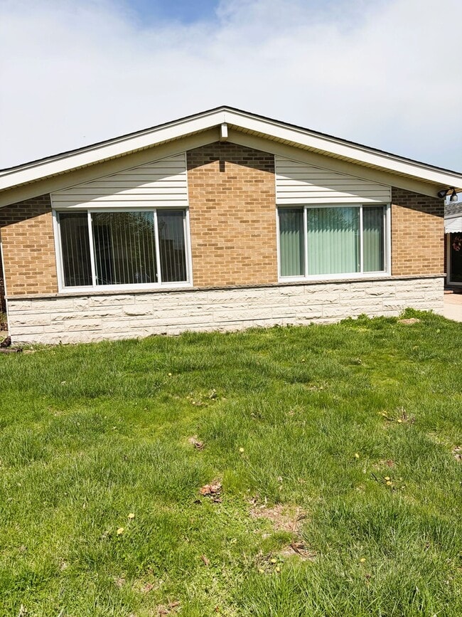 property at 5250 Jarvis Ave