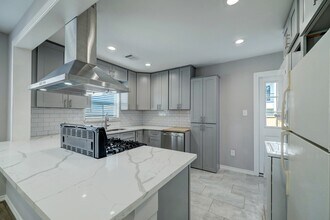 17 Estelle St in Houston, TX - Building Photo - Building Photo