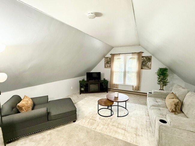 79 Verazzano Blvd in Poughkeepsie, NY - Building Photo - Building Photo