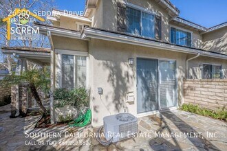 26500 Sedona Dr in Santa Clarita, CA - Building Photo - Building Photo