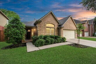 5931 Mettler Ln in Richmond, TX - Building Photo - Building Photo