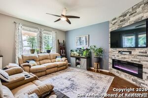 4211 Klein Meadows in New Braunfels, TX - Building Photo - Building Photo