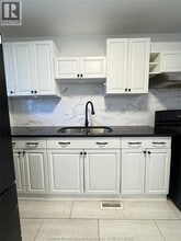 1085 Langlois Ave in Windsor, ON - Building Photo - Building Photo