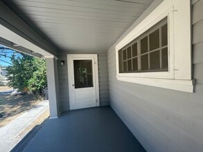 9230 Curbaril Ave in Atascadero, CA - Building Photo - Building Photo
