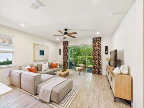 4714 Arboretum Cir in Naples, FL - Foto de edificio - Building Photo