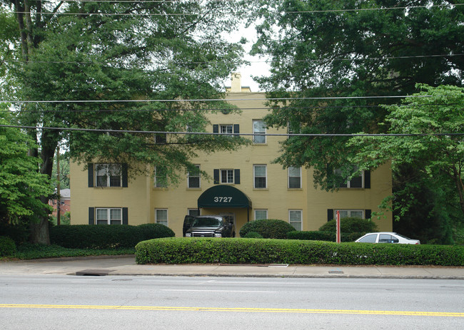 Peachtree Manor in Atlanta, GA - Foto de edificio - Building Photo