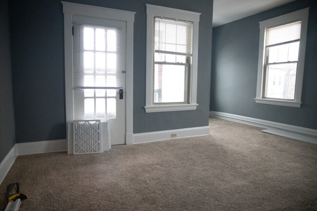 230 Fairfield Ave, Unit 1 in Bellevue, KY - Building Photo - Building Photo