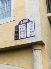 1400 Crestwood Ct S-Unit -1404 in Royal Palm Beach, FL - Foto de edificio - Building Photo