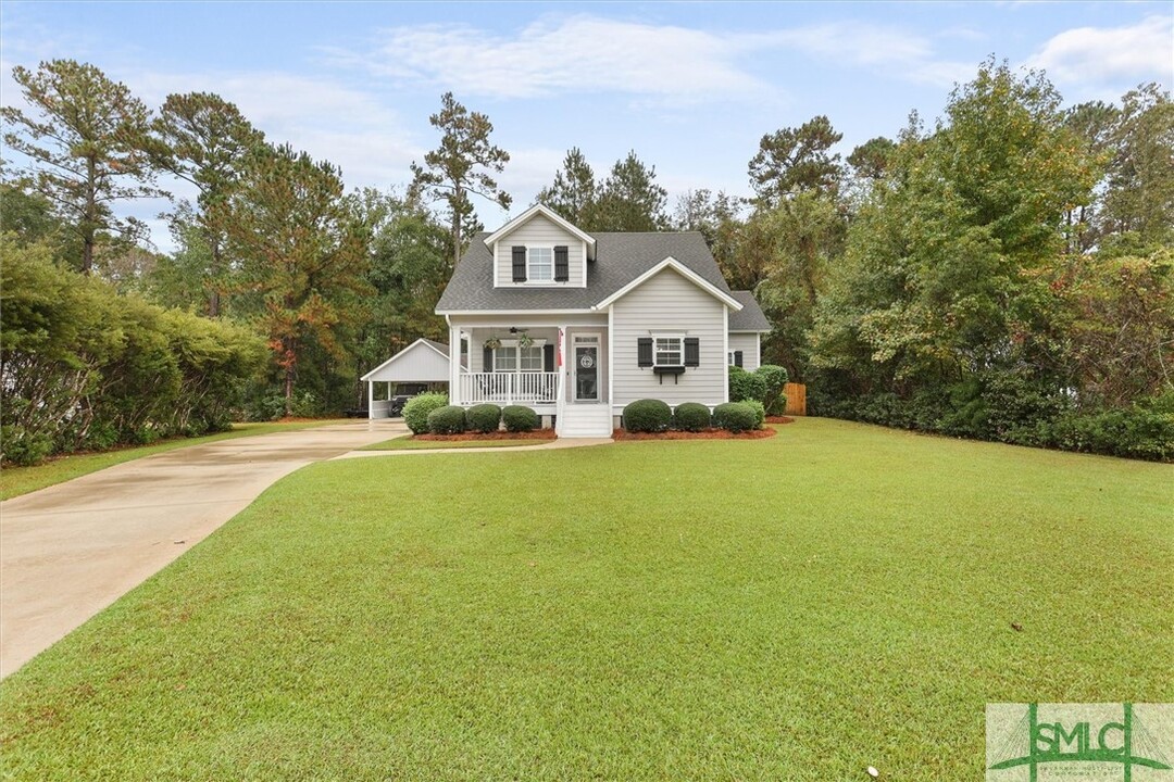 648 Bothwell Dr in Richmond Hill, GA - Building Photo