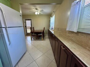445 Saxony Way in Delray Beach, FL - Building Photo - Building Photo