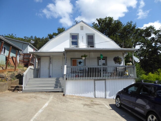 property at 2028 NE Oswego Ave