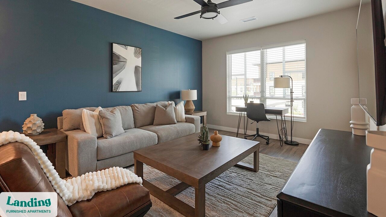 2445 Estrella Pkwy in Goodyear, AZ - Building Photo