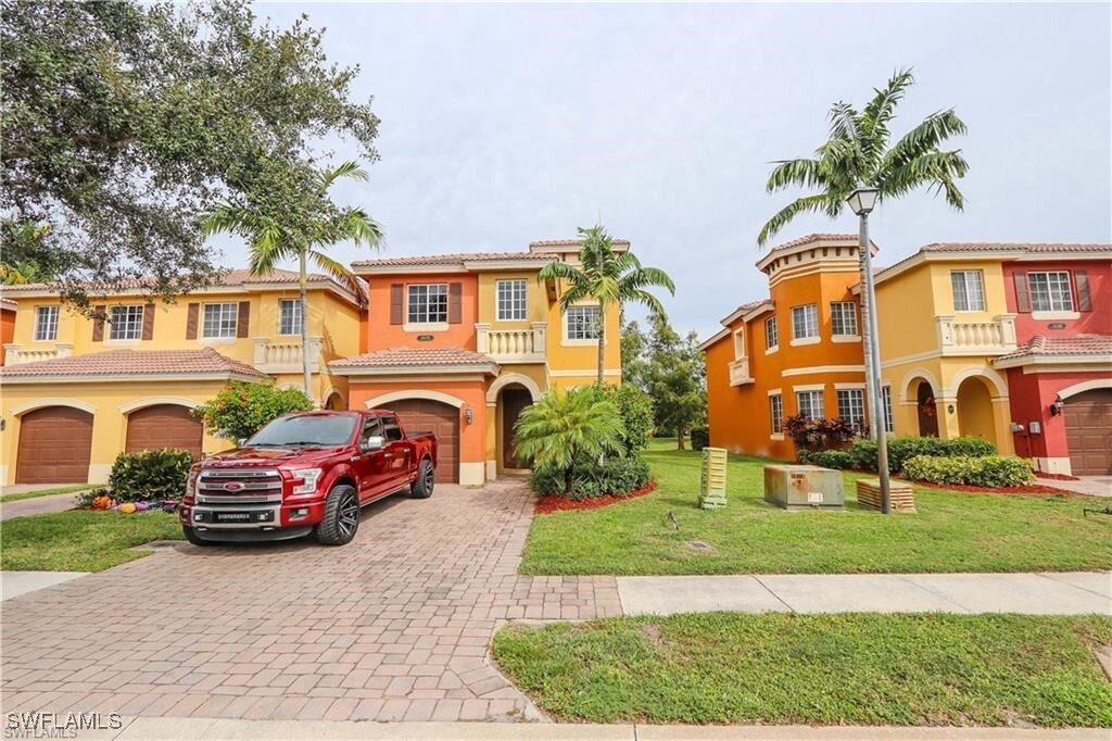 10170 Tin Maple Dr in Estero, FL - Building Photo