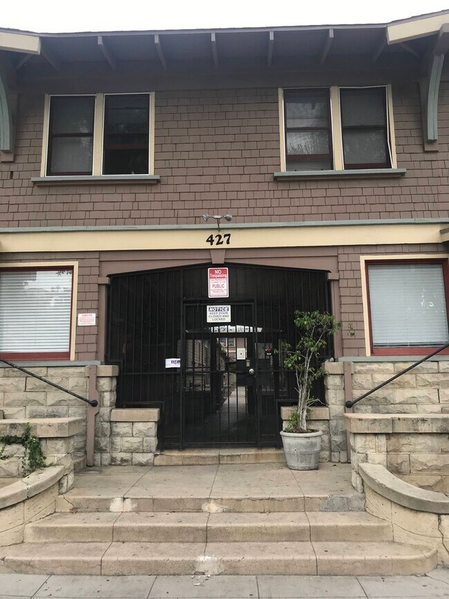 c427 in Long Beach, CA - Building Photo - Building Photo