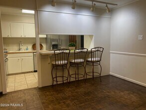 130 S Southlawn Dr in Lafayette, LA - Building Photo - Building Photo