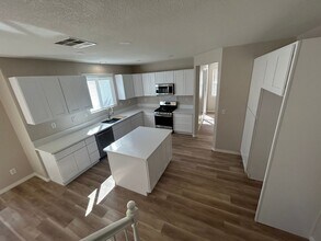 33139 Puffin St in Temecula, CA - Building Photo - Building Photo