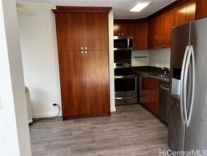 3083 Pualei Cir in Honolulu, HI - Building Photo - Building Photo