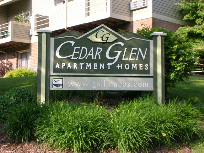 Cedar Glen Apartments in Cross Plains, WI - Foto de edificio - Building Photo