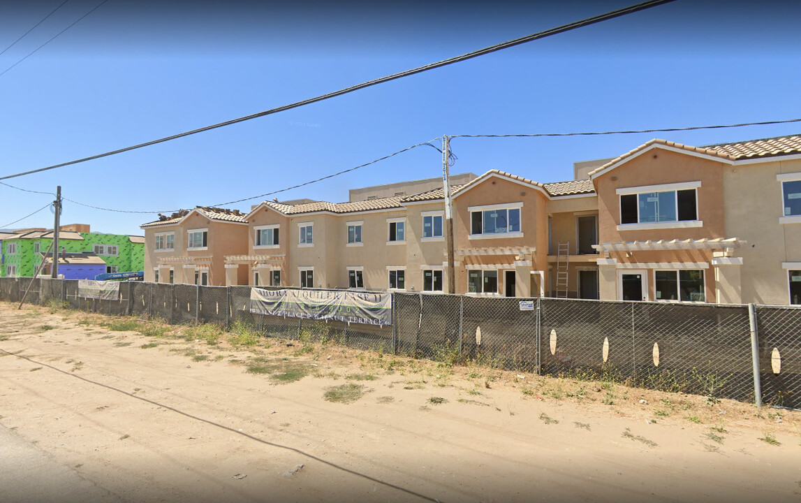 Walnut Terrace in Greenfield, CA - Foto de edificio