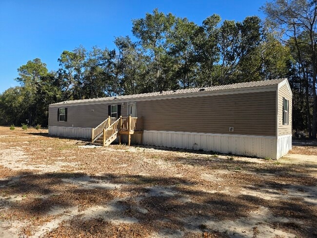 27 Sam Doyle Dr in Saint Helena Island, SC - Building Photo - Building Photo