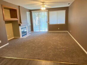 8060 Robinson Dr in Roseville, CA - Building Photo - Building Photo