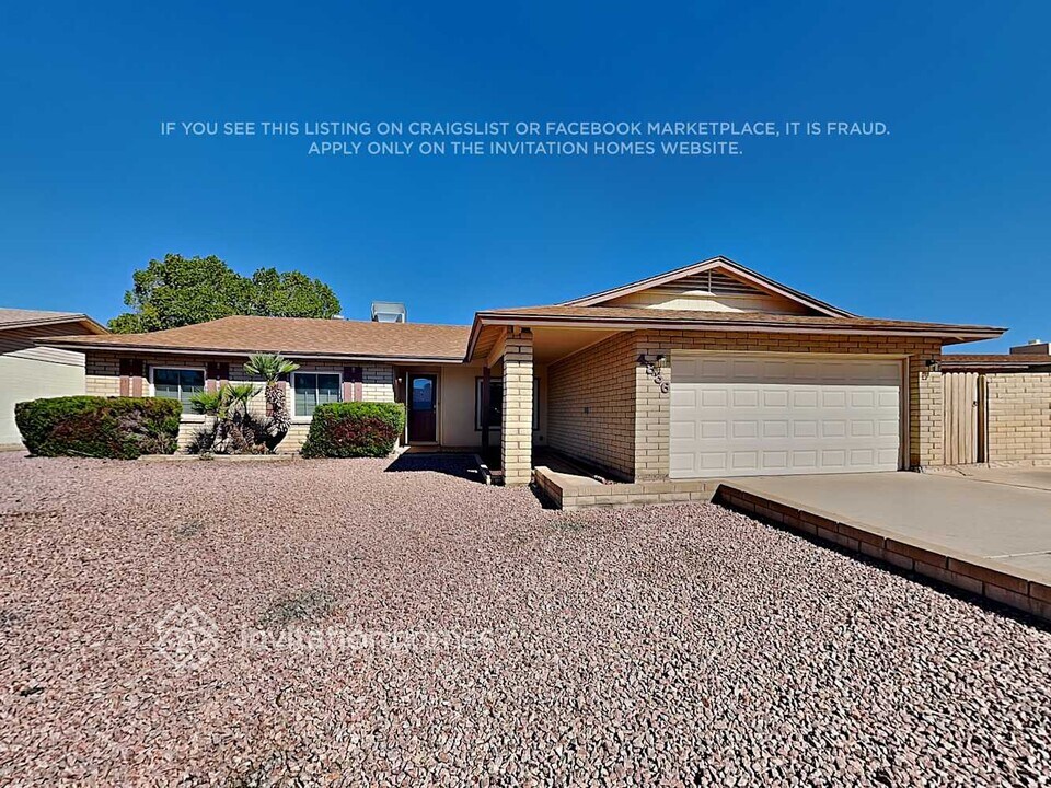 4836 W Mercer Ln in Glendale, AZ - Foto de edificio