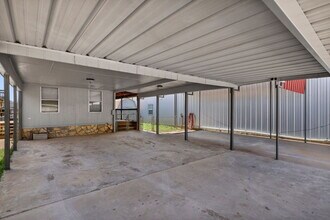 6516 Blue Water Ct in Granbury, TX - Building Photo - Building Photo